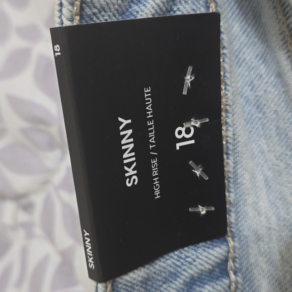 Plus size skinny jeans - Picture 3 of 7